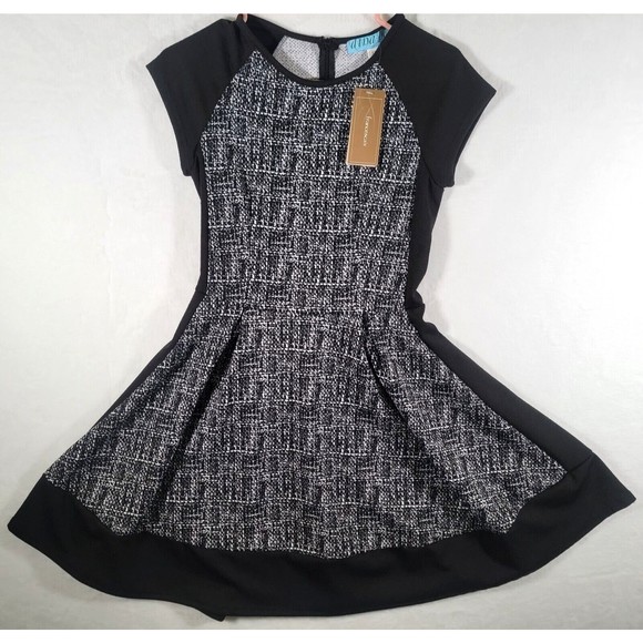 Dina Be Fit & Flare Skater Dress Size XS Extra Small Black & White NEW - Picture 2 of 16